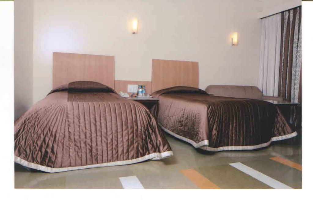 Khimji Bhagwandas Arogyabhavan Hotel Nashik Room photo